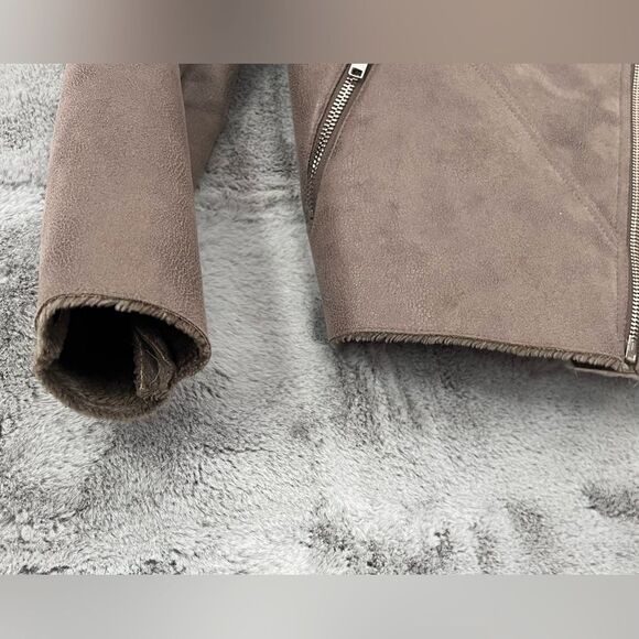 EUC Goosecraft Gallery Women's Gray Faux Fur Collar Jacket Size Small Gallery048 - Picture 4 of 13